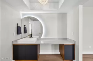 Photo #6: 6979201 Listing 