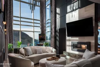 Browse active condo listings in BRIDGEVIEW