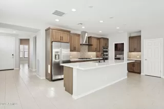 Photo #2: 6979681 Listing 