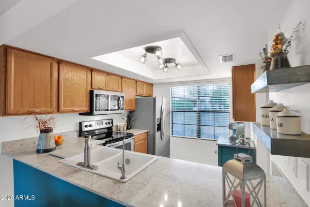 MLS: 6979732 Condo For Sale