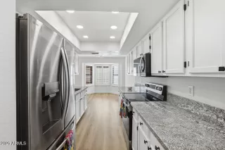 Photo #6: 6979733 Listing 