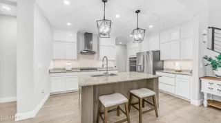 Photo #2: 6979952 Listing 