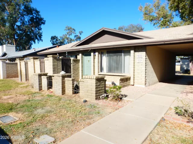 MLS: 6979982 Condo For Sale