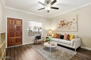 Photo #6: 6980085 Listing 