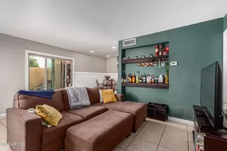 Photo #1: 6980427 Listing