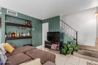 Photo #2: 6980427 Listing