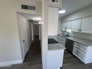 Photo #2: 6980428 Listing 