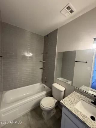 Photo #6: 6980428 Listing 