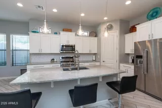 Photo #5: 6980470 Listing 