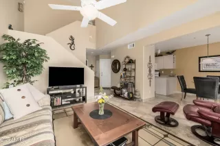 Photo #5: 6980619 Listing 