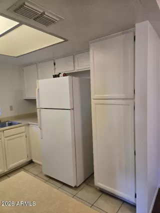 Photo #5: 6980662 Listing 