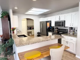 Photo #3: 6981233 Listing 