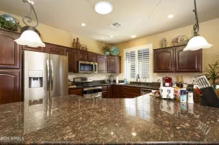 Photo #5: 6981310 Listing 