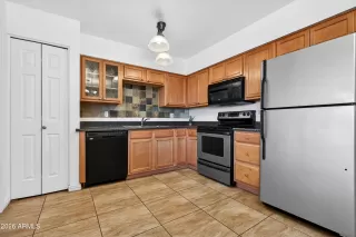 Photo #2: 6981312 Listing 