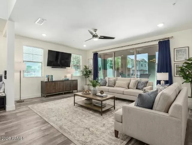 MLS: 6981325 Condo For Sale