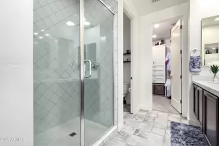 Photo #5: 6981325 Listing 