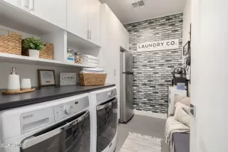 Photo #6: 6981325 Listing 