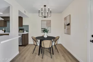 Photo #6: 6981349 Listing 