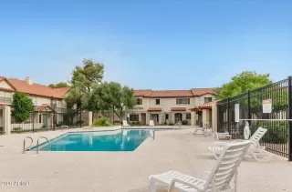 Photo #3: 6981403 Listing 