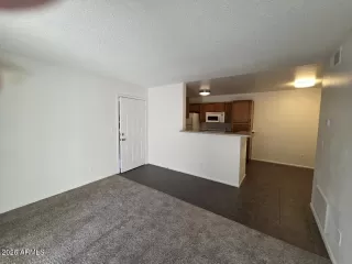 Photo #2: 6981470 Listing 