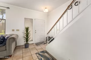 Photo #5: 6981579 Listing 