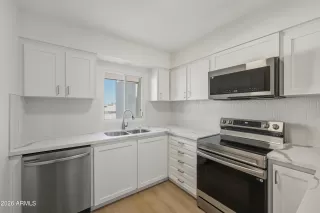 Photo #2: 6981652 Listing 