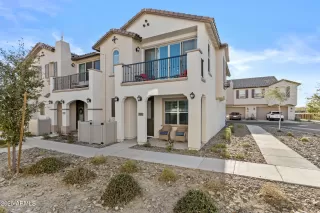 Photo #2: 6981715 Listing 