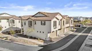 Photo #3: 6981715 Listing 