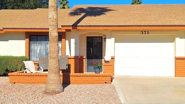 MLS: 6981923 Condo For Sale