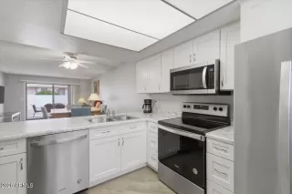 Photo #1: 6981925 Listing