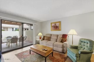 Photo #4: 6981925 Listing