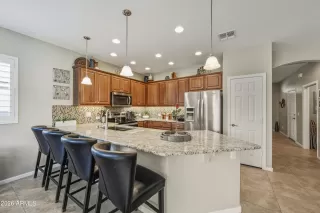 Photo #6: 6982031 Listing 