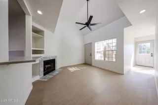 Photo #5: 6982660 Listing 