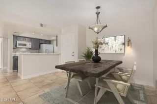 Photo #4: 6982801 Listing 