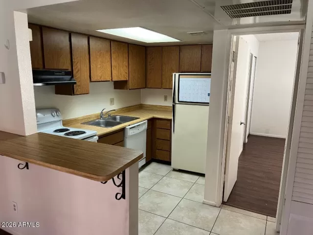 MLS: 6982820 Condo For Sale