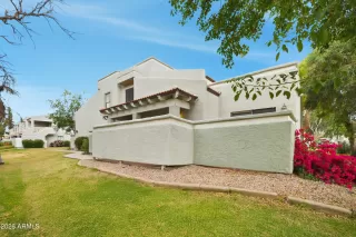 Photo #1: 6982882 Listing