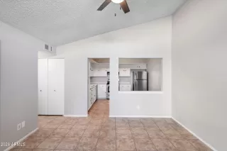 Photo #6: 6983058 Listing 