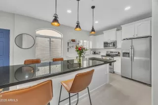 Photo #6: 6983138 Listing