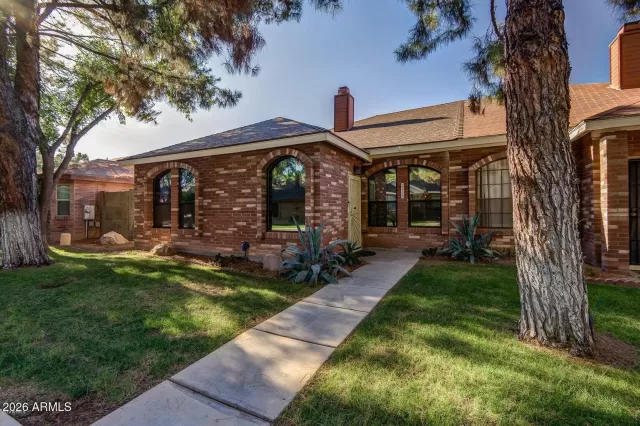 MLS: 6983284 Condo For Sale