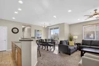 Photo #6: 6983306 Listing 