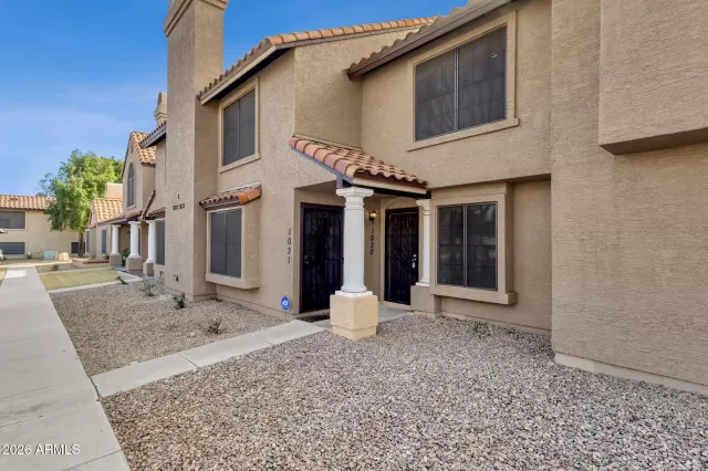 MLS: 6983328 Condo For Sale