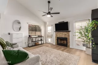 Photo #2: 6983441 Listing