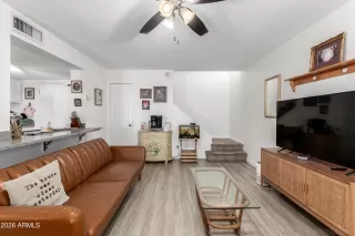 Photo #5: 6983547 Listing 