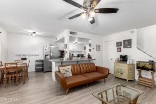 Photo #6: 6983547 Listing 