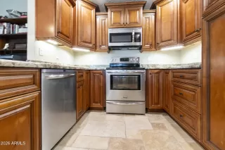 Photo #5: 6983663 Listing 