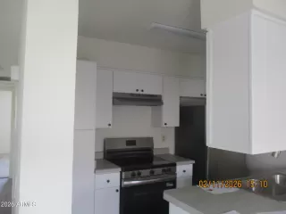 Photo #5: 6983738 Listing