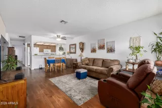 Photo #3: 6983775 Listing 