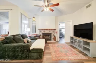 Photo #2: 6983836 Listing 