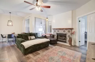 Photo #4: 6983836 Listing 