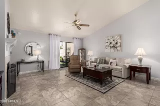 Photo #6: 6983984 Listing 